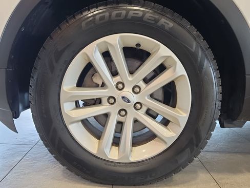 Used 2015 Ford Explorer FWD image 13