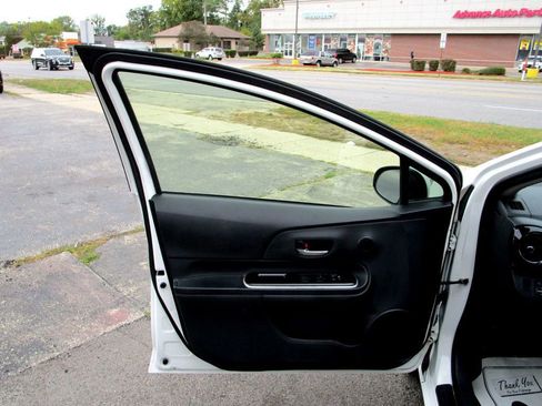 Used 2015 Toyota Prius C Two image 26