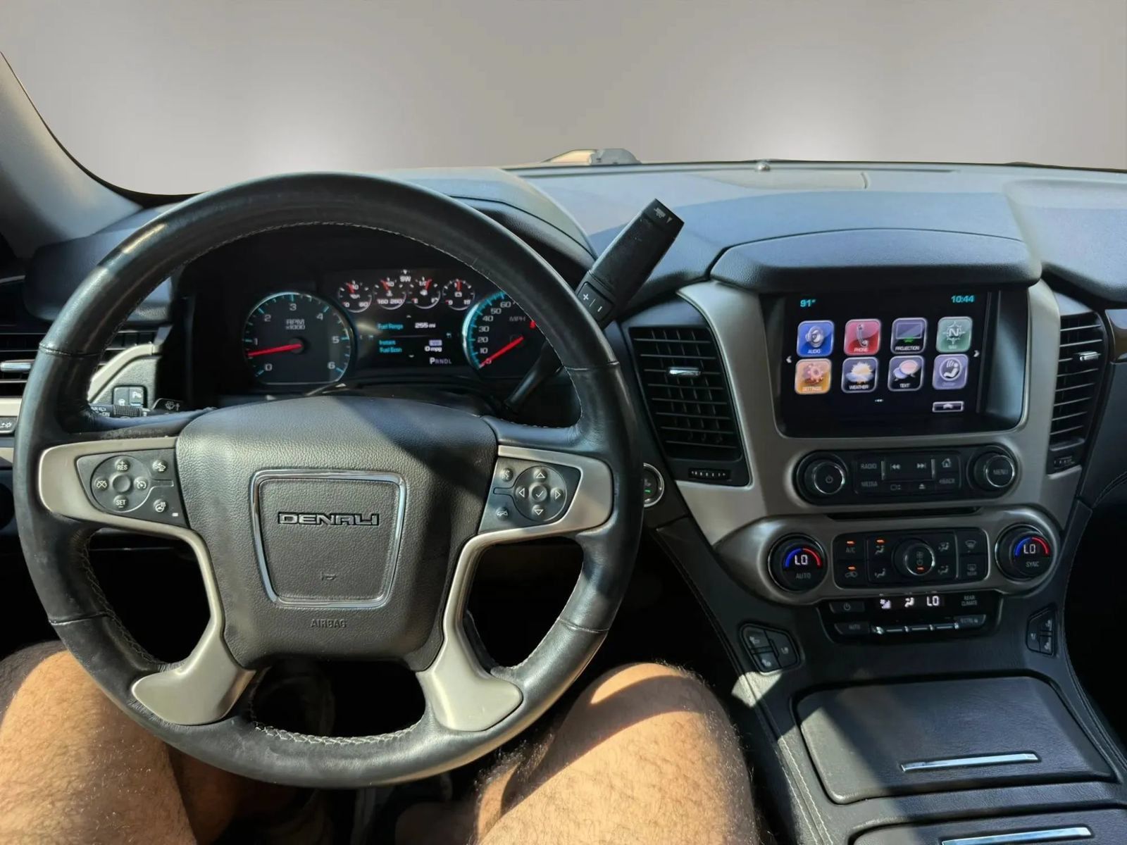 Used 2017 GMC Yukon XL Denali RWD image 36