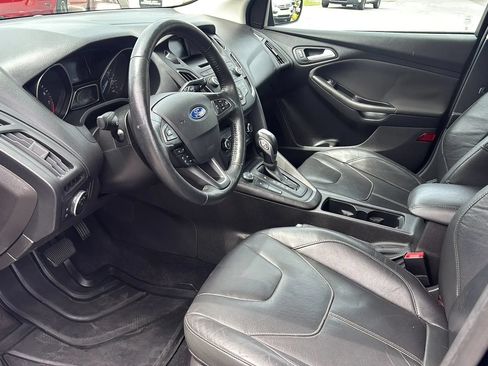 Used 2016 Ford Focus SE w/ Equipment Group 201A FWD image 25