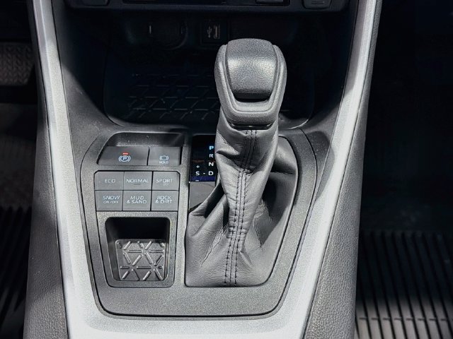 Certified 2025 Toyota RAV4 XLE w/ Convenience Package AWD/4WD image 14