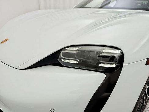 Used 2022 Porsche Taycan RWD image 29