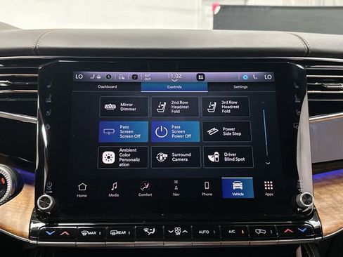 Used 2024 Jeep Grand Wagoneer Series III image 30