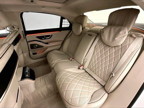 Certified 2022 Mercedes-Benz S 580 4MATIC Sedan image 17