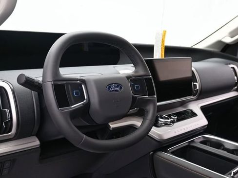 New 2025 Ford Expedition Max Active image 16