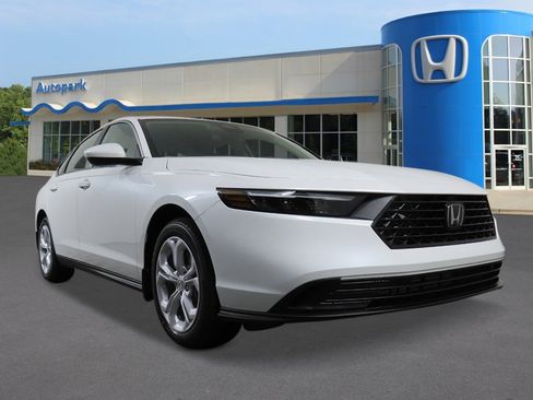 New 2026 Honda Accord LX image 7
