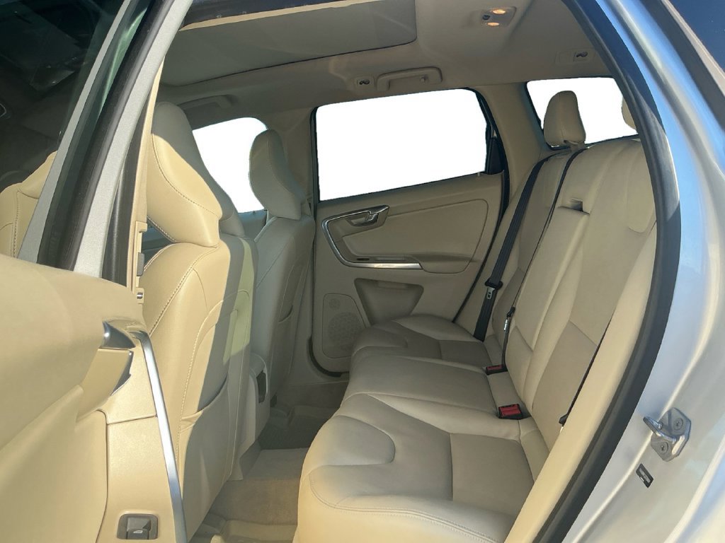 Used 2016 Volvo XC60 T5 Premier FWD image 21