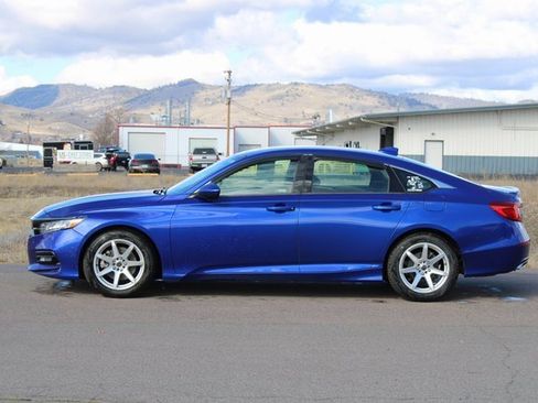 Used 2019 Honda Accord Sport image 3