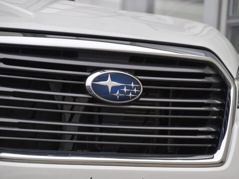 Used 2022 Subaru Ascent Limited w/ Technology Package image 6