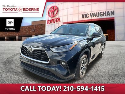 Used 2022 Toyota Highlander XLE