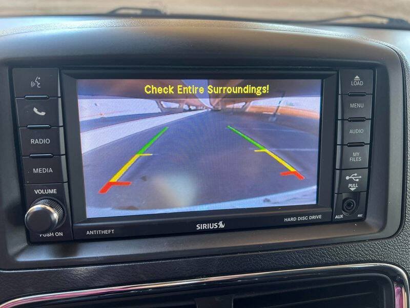 Used 2020 Dodge Grand Caravan SE w/ UConnect Hands-Free Group FWD image 24