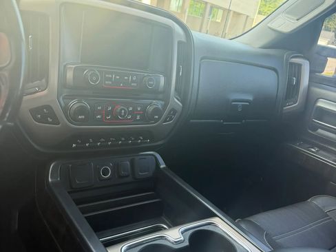 Used 2016 GMC Sierra 2500 Denali w/ Duramax Plus Package AWD/4WD image 22