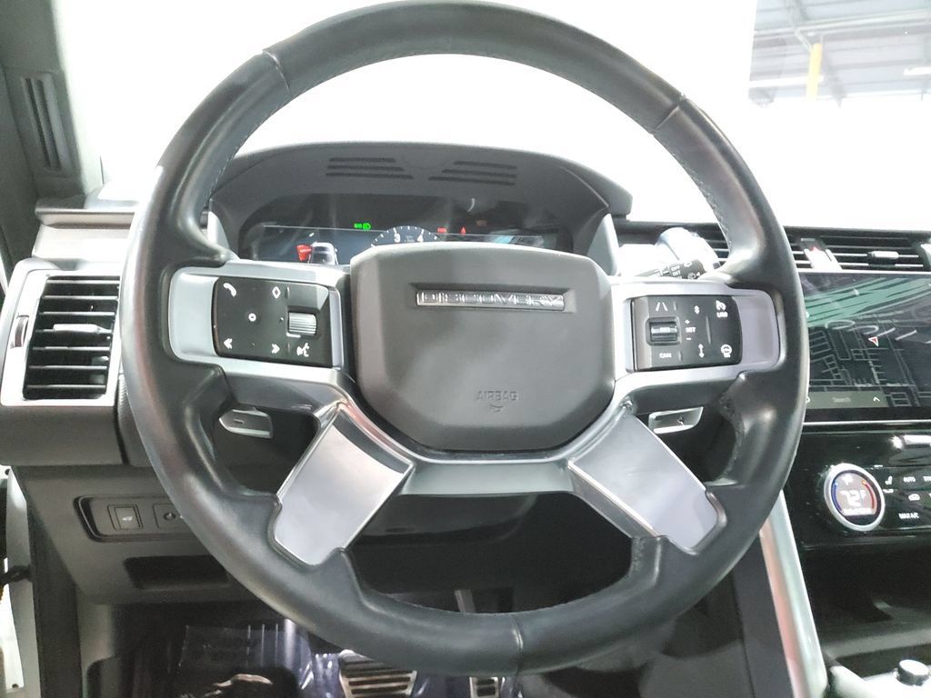 Used 2023 Land Rover Discovery S R-Dynamic AWD/4WD image 29
