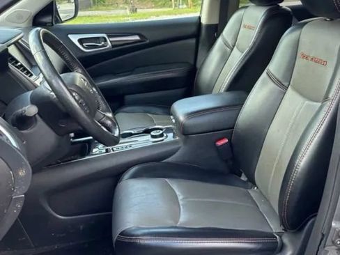 Used 2020 Nissan Pathfinder SL AWD/4WD image 10