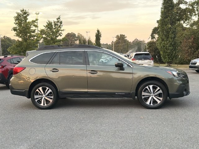 Used 2019 Subaru Outback 2.5i Limited w/ Popular Package #2 AWD/4WD image 2