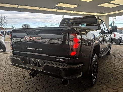 Used 2024 GMC Sierra 2500 AT4 w/ Technology Package image 5