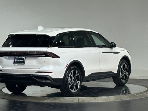 New 2026 Lincoln Nautilus Premier w/ Equipment Group 102A AWD/4WD image 9