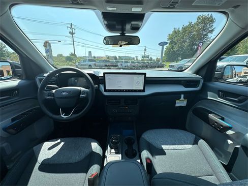 New 2025 Ford Maverick XLT w/ XLT Luxury Package image 16