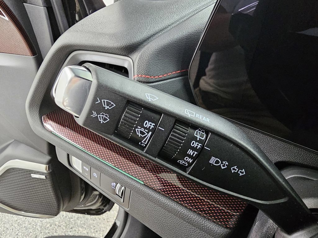 New 2026 Chevrolet Traverse RS FWD image 33