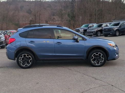 Used 2015 Subaru Crosstrek 2.0i Limited image 3