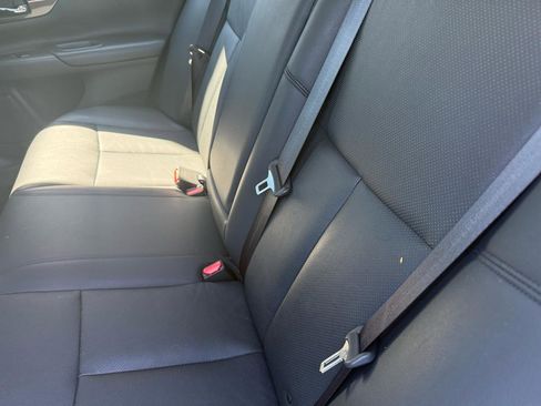 Used 2015 Nissan Altima 3.5 SL FWD image 9