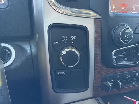 Used 2018 RAM 2500 Laramie w/ Off Road Package image 14