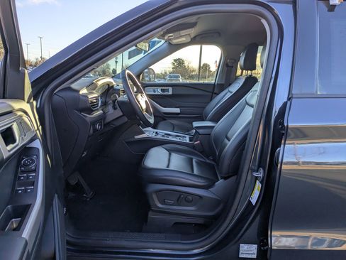 Certified 2023 Ford Explorer XLT w/ Equipment Group 202A image 12