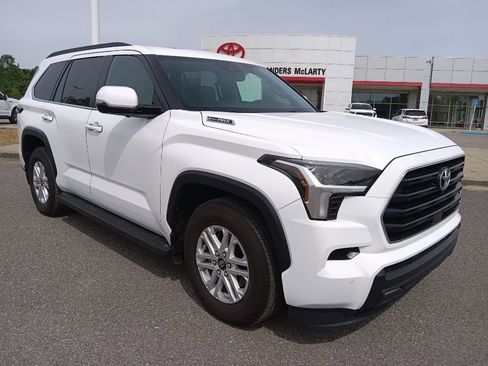 Used 2025 Toyota Sequoia SR5 RWD image 1
