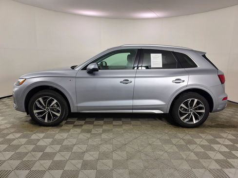 Certified 2023 Audi Q5 2.0T Premium w/ Convenience Package AWD/4WD image 4