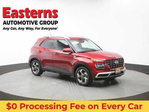 Used 2024 Hyundai Venue Limited FWD image 48