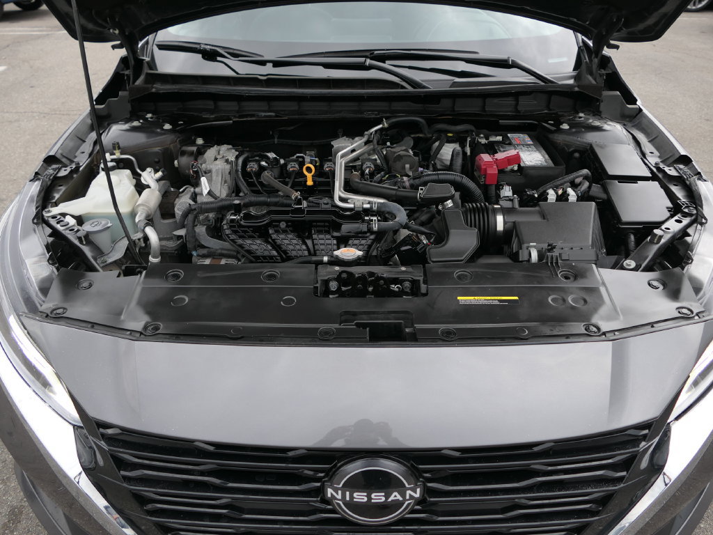 Used 2024 Nissan Altima 2.5 SV FWD image 26