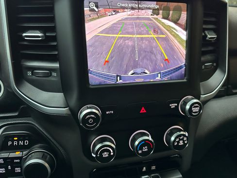 Used 2021 RAM 1500 Big Horn image 23