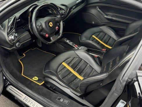 Used 2017 Ferrari 488 GTB image 3