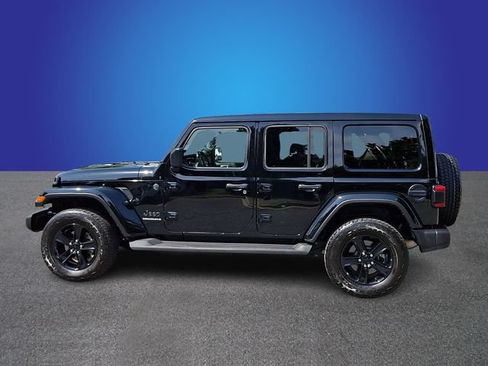 Used 2023 Jeep Wrangler Unlimited Sahara AWD/4WD image 7