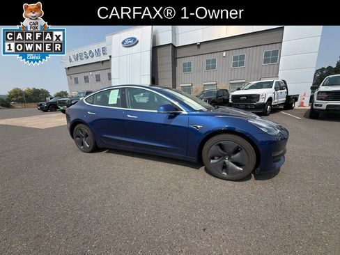 Used 2020 Tesla Model 3 Standard Range Plus RWD image 5