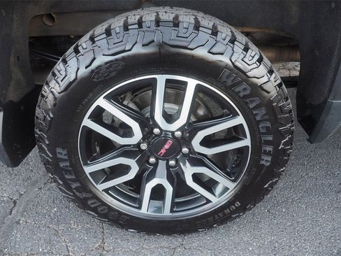 Used 2022 GMC Sierra 1500 AT4 w/ Technology Package image 25