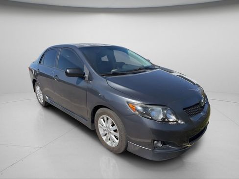 Used 2010 Toyota Corolla S image 2