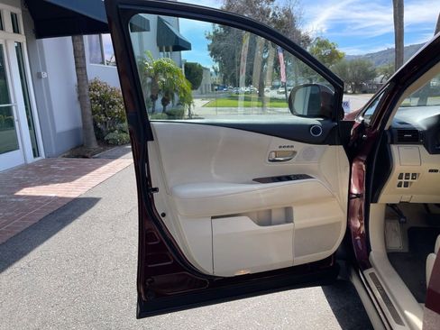 Used 2013 Lexus RX 350 FWD w/ Navigation Pkg image 18