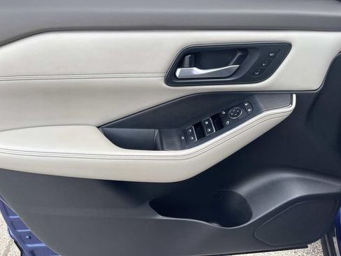 Certified 2023 Nissan Rogue SL w/ SL Premium Package FWD image 29