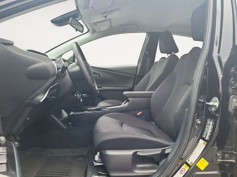 Used 2022 Toyota Prius Prime LE image 11