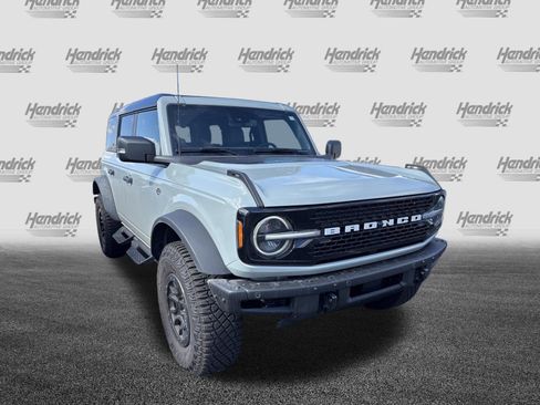 Used 2024 Ford Bronco Wildtrak image 5