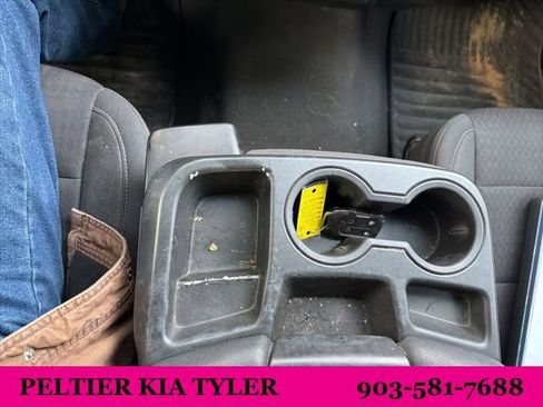 Used 2022 Chevrolet Silverado 2500 LT w/ Convenience Package image 25