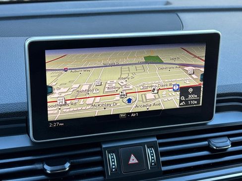 Used 2018 Audi Q5 2.0T w/ Premium Plus Package image 18