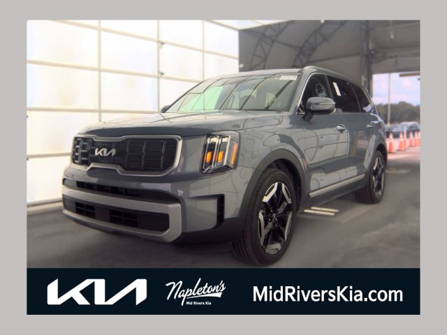 Used 2025 Kia Telluride S FWD image 1