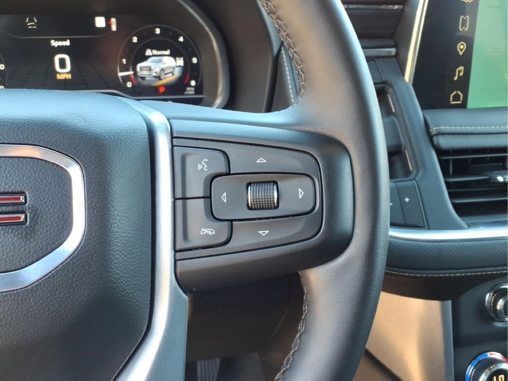 Used 2023 GMC Yukon XL SLT w/ SLT Premium Package AWD/4WD image 12