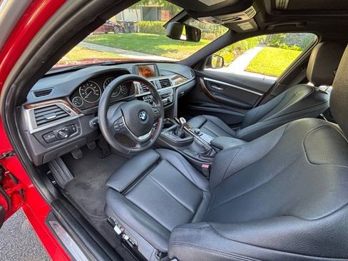 Used 2017 BMW 330i Sedan RWD image 30