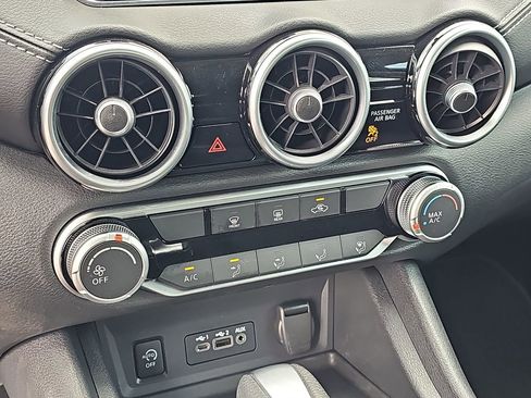 Used 2024 Nissan Sentra SV image 20