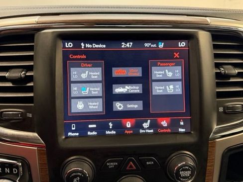 Used 2018 RAM 1500 Laramie w/ Convenience Group AWD/4WD image 20