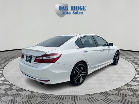 Used 2016 Honda Accord Sport image 5