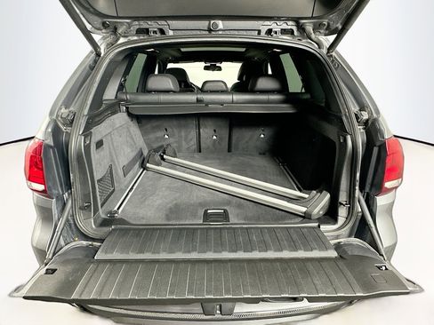 Used 2017 BMW X5 xDrive35d image 31